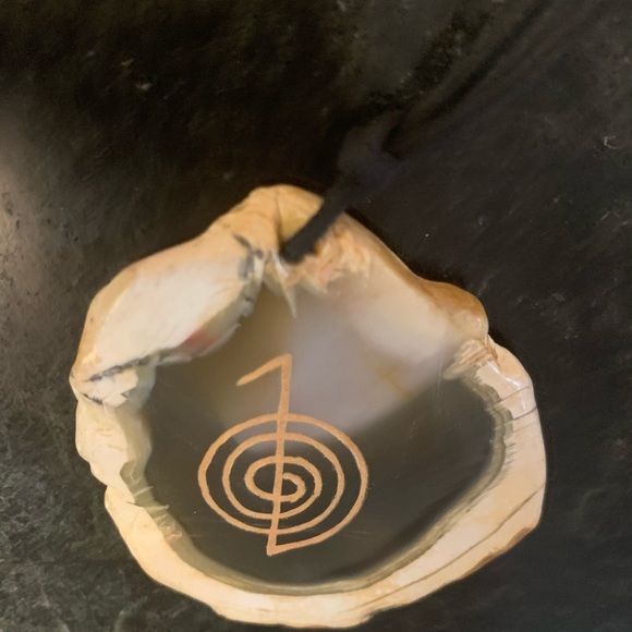 GOLDEN HIEROGLYPHICS in AGATE GEODE NECKLACE- RARE - Picture 7 of 12